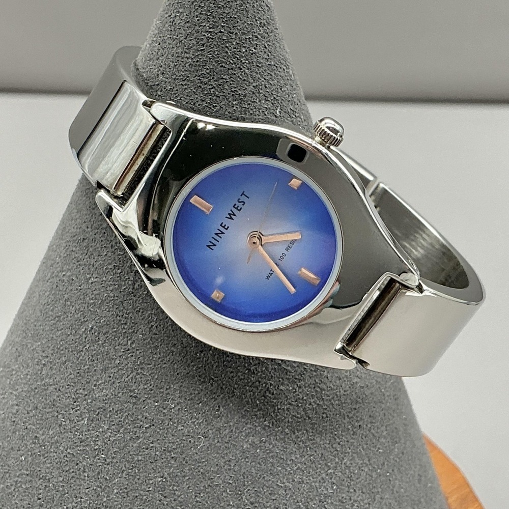 Nine West Womens Watch‎ Blue Dial Silver Tone Bangle Bracelet Quartz NEW BATTERY